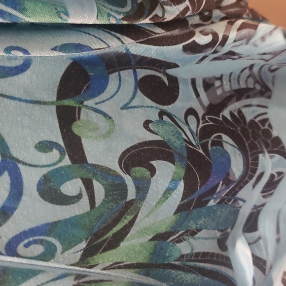 Shirt - Picture 3 of 3